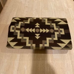 Gorgeous Alpaca soft blanket. New n…